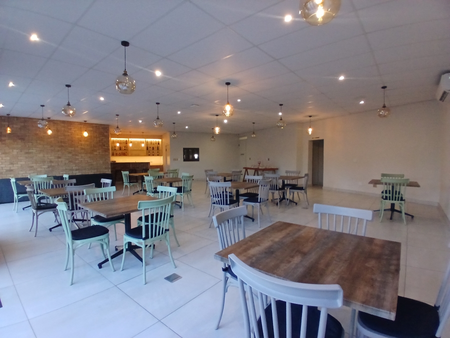 Commercial Property for Sale in Oos Einde North West